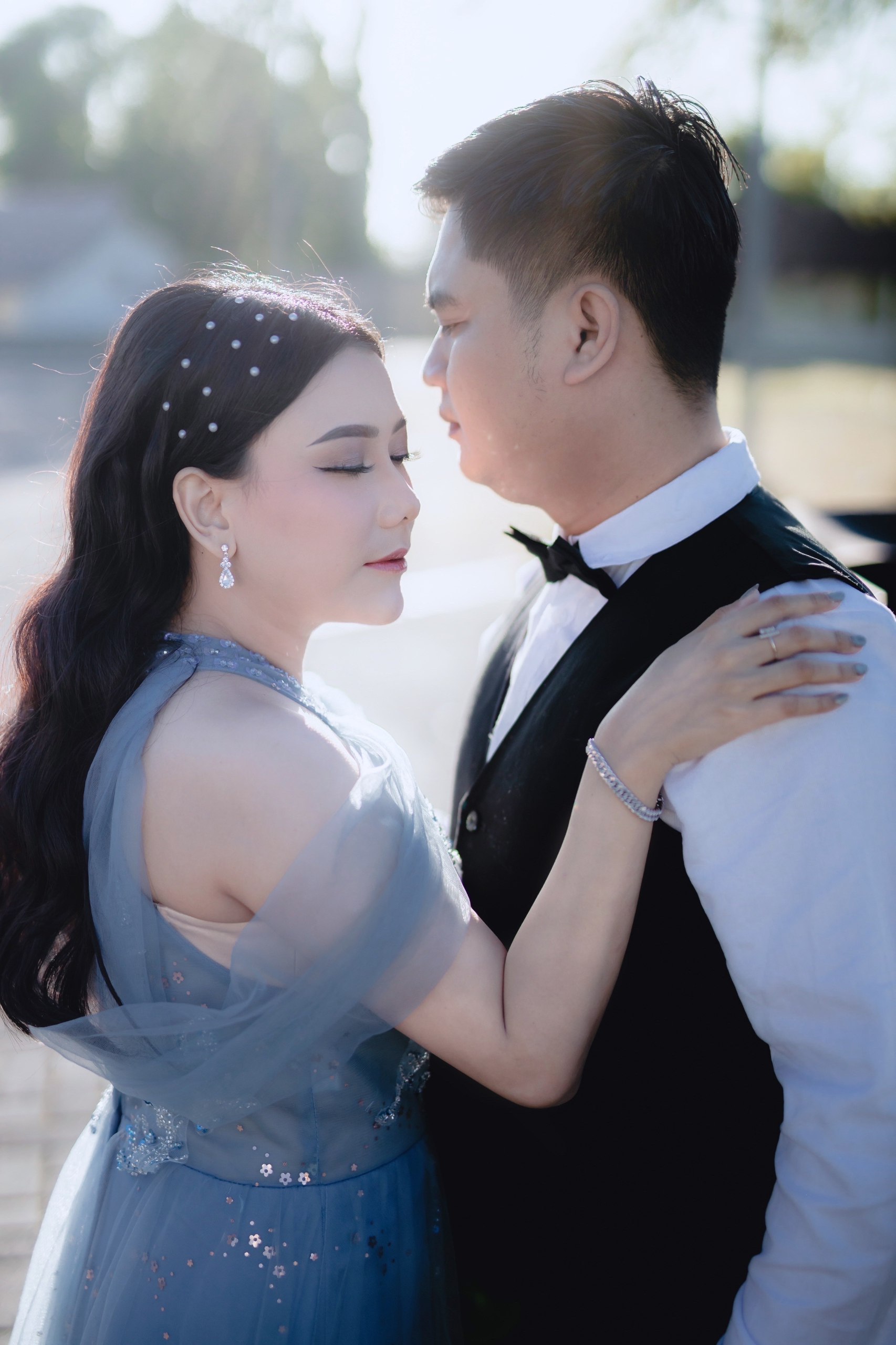 photo_6183983270031637968_w