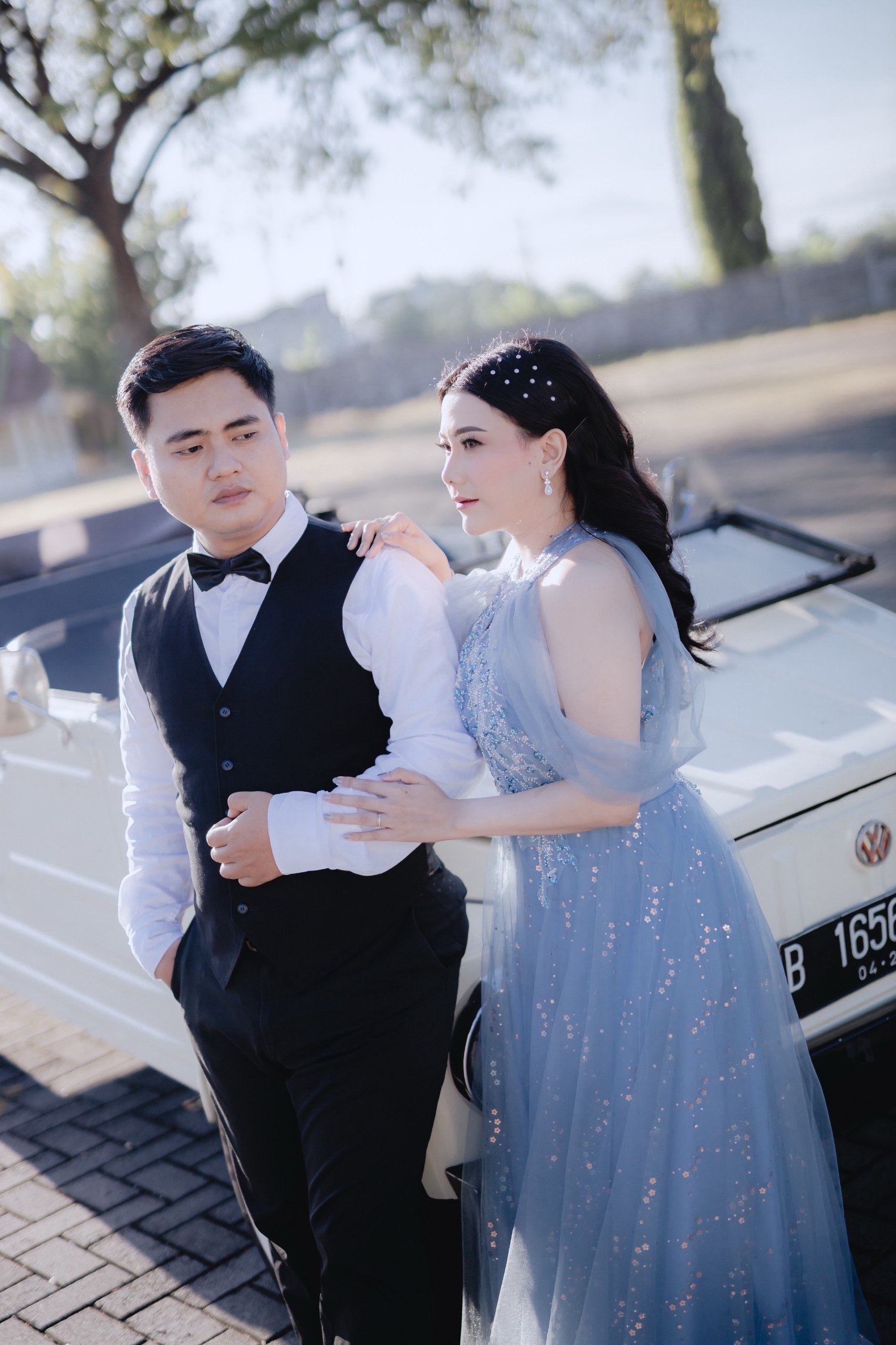 photo_6183983270031637969_w